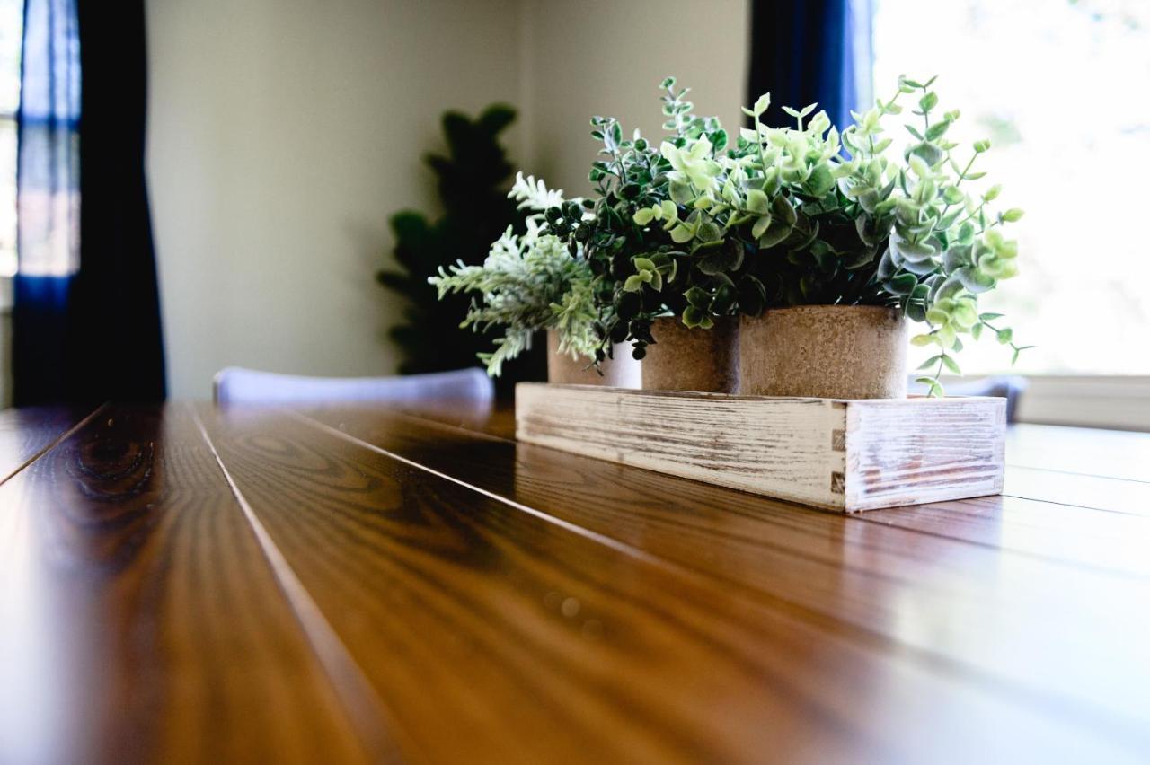 Urban Cottage: Homey & Convenient Гантінґтон Екстер'єр фото