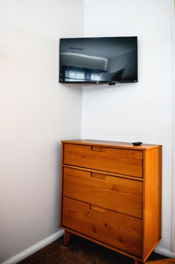 Urban Cottage: Homey & Convenient Гантінґтон Екстер'єр фото